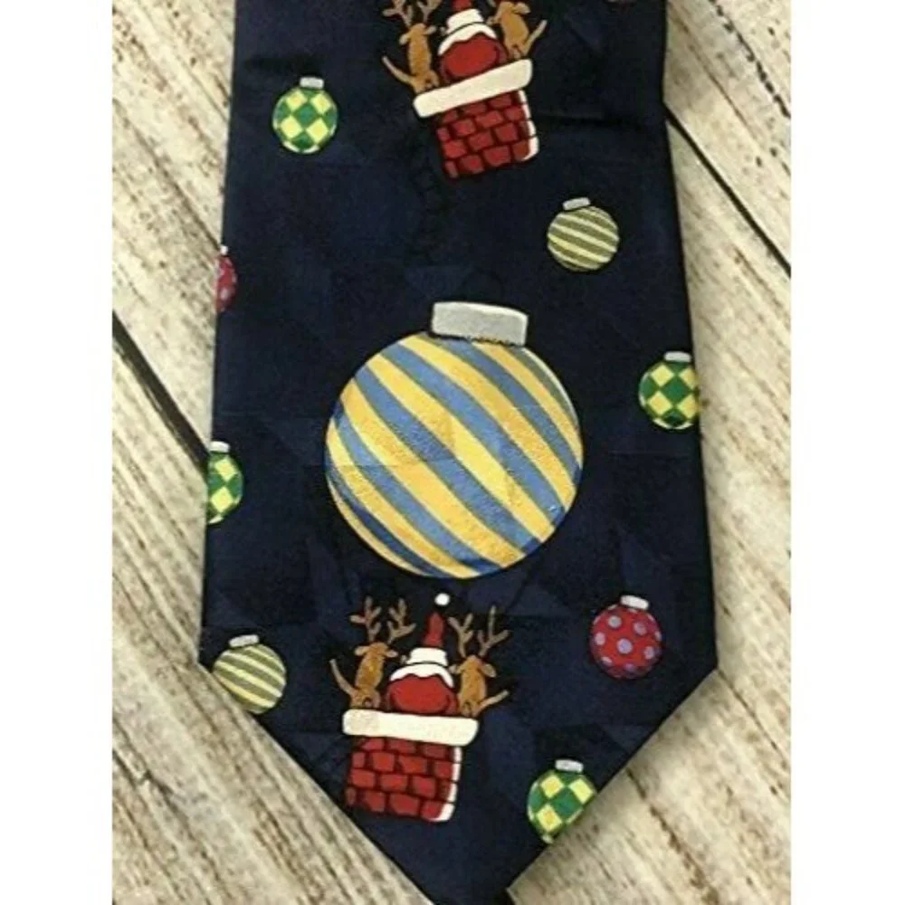 NWT American‎ Greetings 100% Silk Neck Tie Novelty NeckTie 2002 Santa Christmas